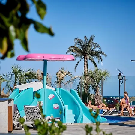 Apartment Rainbow Sea View N Pool - Parking Mamaia